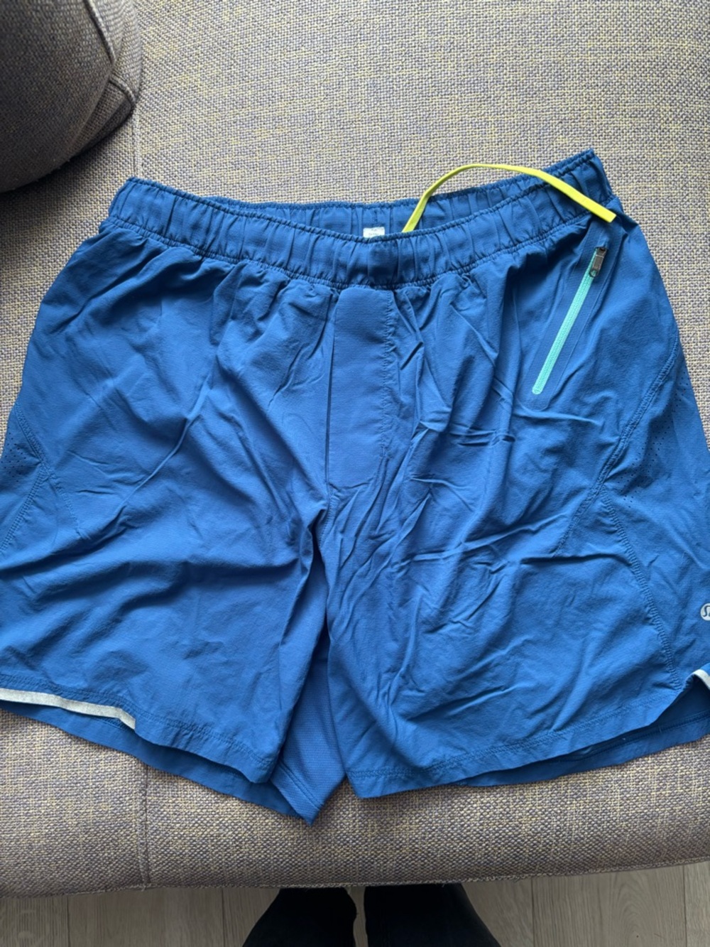 Lululemon Men's Surge Running Shorts Size Large